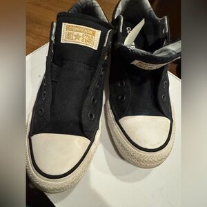 Low Top Puffy Tongue Plaid
Inside Black Sneaker